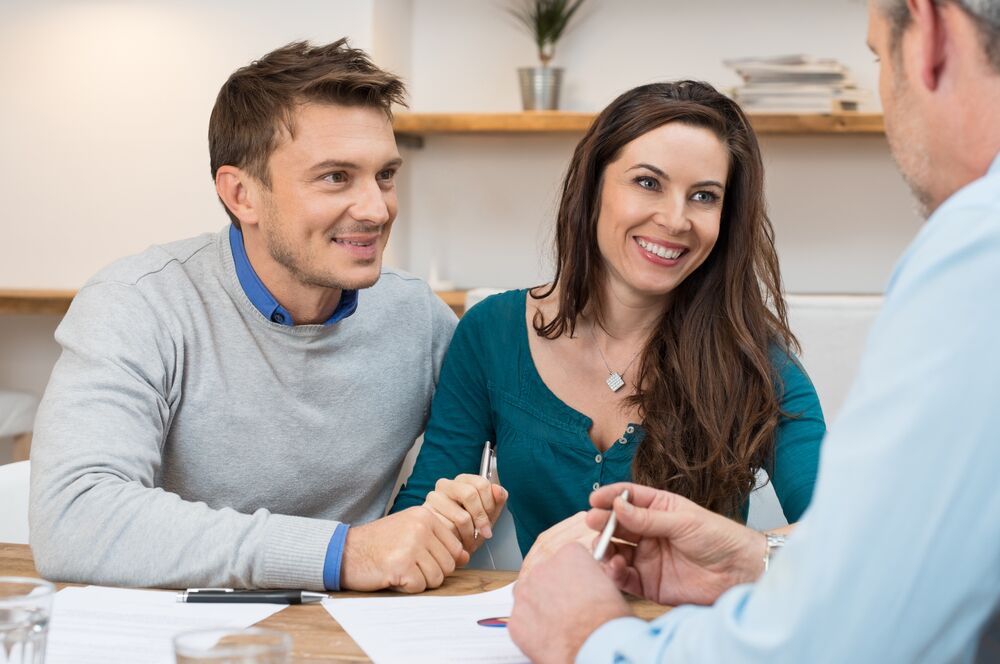couple doing estate planning